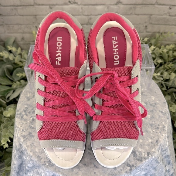 FASHION - Pink & Gray Mesh Knit Open Toe Platform Muffin Sandals WMS 7M🩷NWOT🩶 - Picture 7 of 11